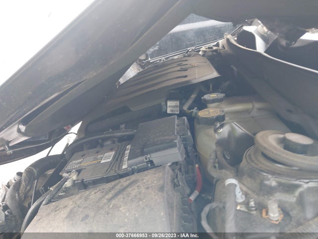 Chevrolet IMPALA LT 2018 2G1105S33J9101820 Image 10