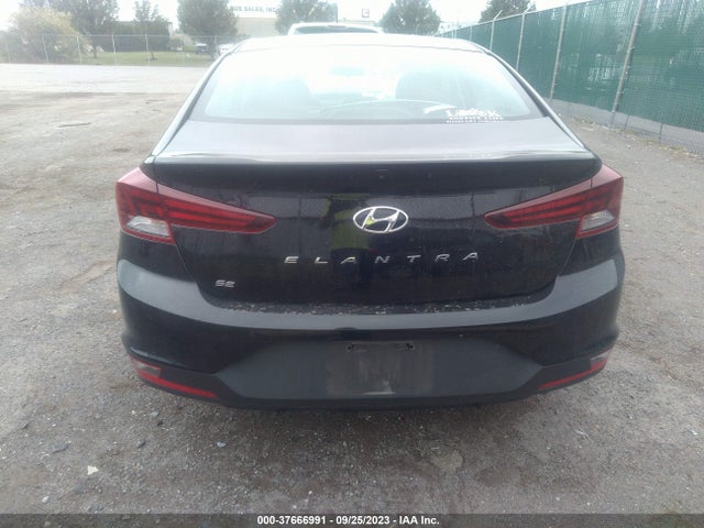 2019 HYUNDAI ELANTRA SE VIN: 5NPD74LF2KH424788