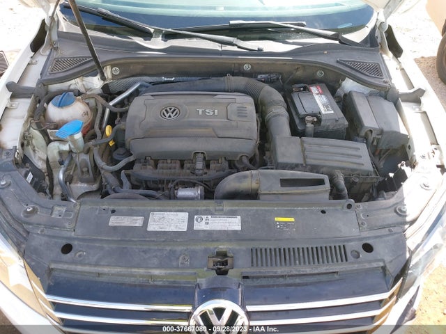 1VWAT7A31FC076120 Volkswagen Passat 1.8t Limited Edition