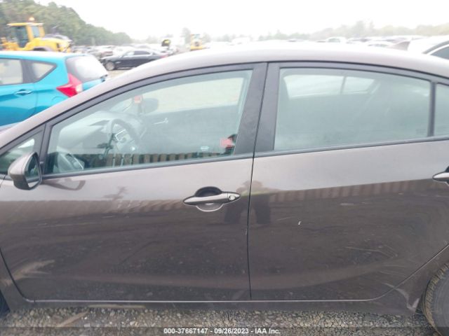 3KPFK4A70HE140639 KIA FORTE LX