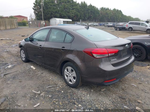 3KPFK4A70HE140639 KIA FORTE LX