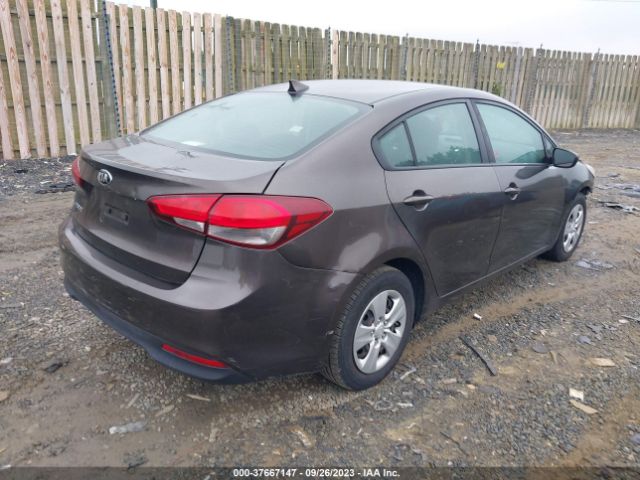 3KPFK4A70HE140639 KIA FORTE LX