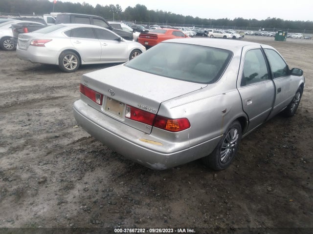 2001 TOYOTA CAMRY LE/XLE VIN: 4T1BF22K91U964555