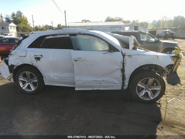 WA1AVAF19KD012262 Audi Q8 PREMIUM