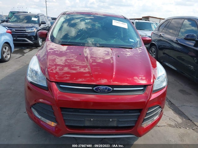 37667480 :رقم المزاد ، 1FMCU0G7XGUB46960 vin ، 2016 Ford Escape Se مزاد بيع
