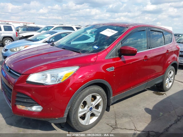 37667480 :رقم المزاد ، 1FMCU0G7XGUB46960 vin ، 2016 Ford Escape Se مزاد بيع
