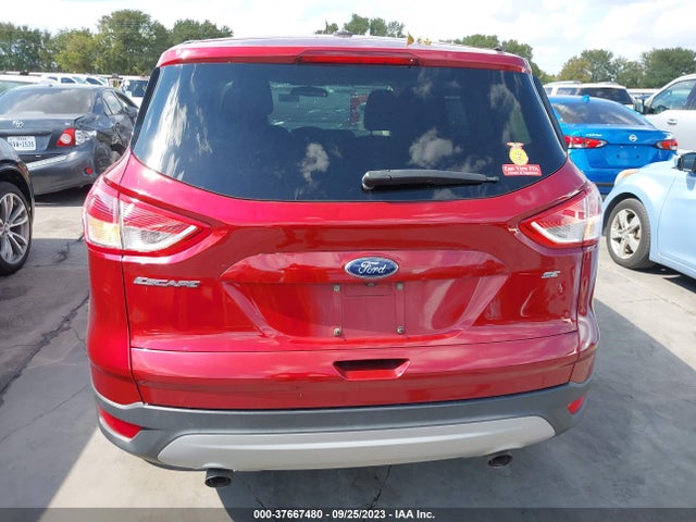37667480 :رقم المزاد ، 1FMCU0G7XGUB46960 vin ، 2016 Ford Escape Se مزاد بيع