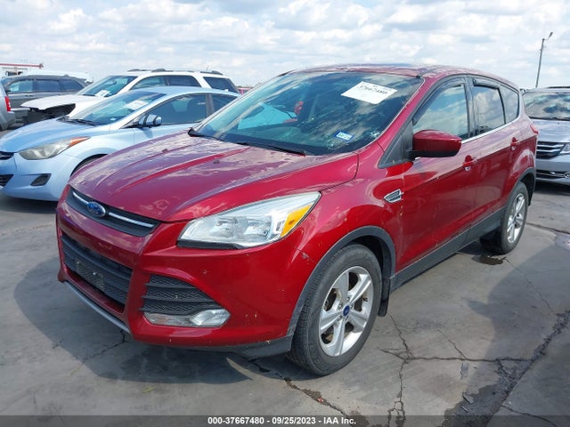 37667480 :رقم المزاد ، 1FMCU0G7XGUB46960 vin ، 2016 Ford Escape Se مزاد بيع