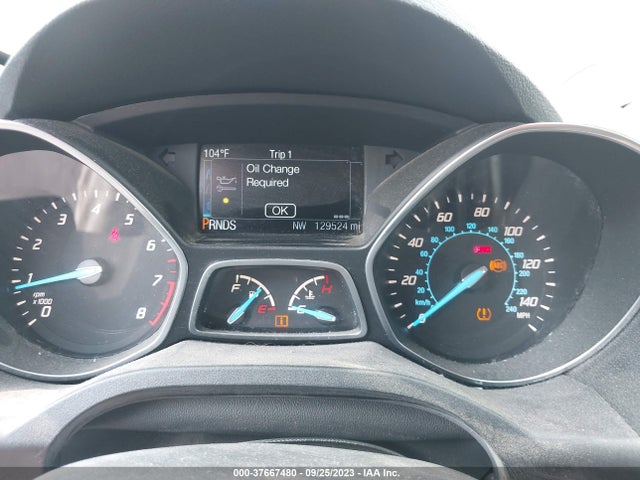 37667480 :رقم المزاد ، 1FMCU0G7XGUB46960 vin ، 2016 Ford Escape Se مزاد بيع