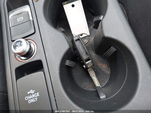 WA1GCCFS1HR007864 Audi Q3 Prestige