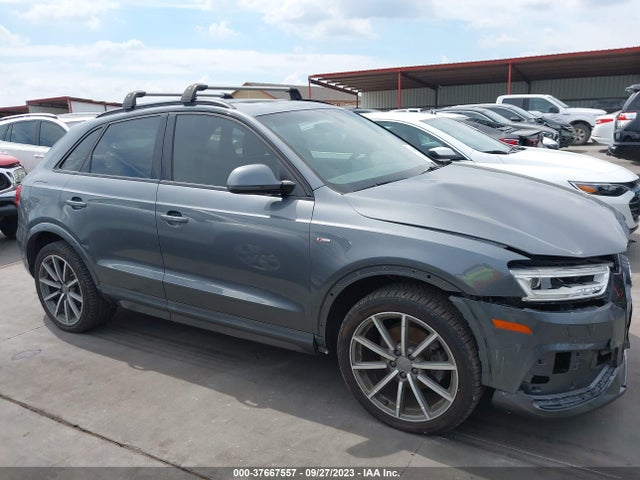 WA1GCCFS1HR007864 Audi Q3 Prestige