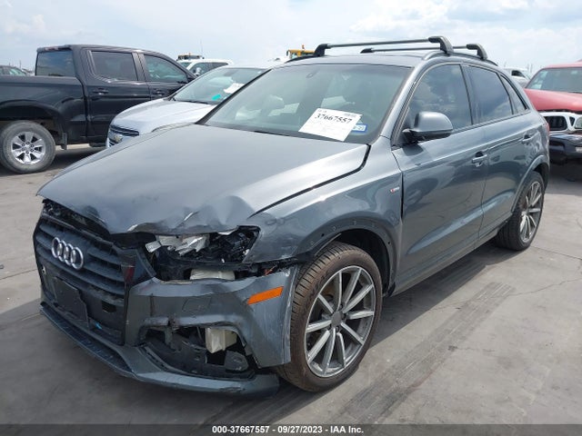 WA1GCCFS1HR007864 Audi Q3 Prestige