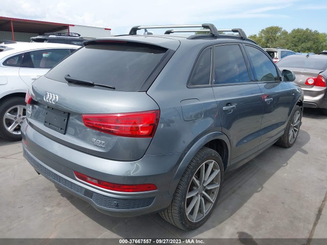 WA1GCCFS1HR007864 Audi Q3 Prestige