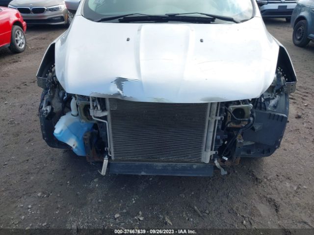 1FMCU0G71GUB61668 Ford ESCAPE SE