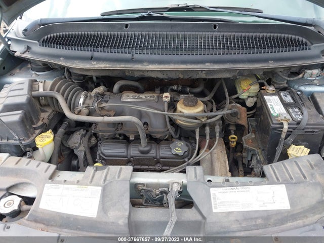 2005 CHRYSLER TOWN & COUNTRY TOURING VIN: 2C8GP54L35R136632