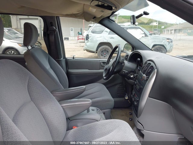 2005 CHRYSLER TOWN & COUNTRY TOURING VIN: 2C8GP54L35R136632