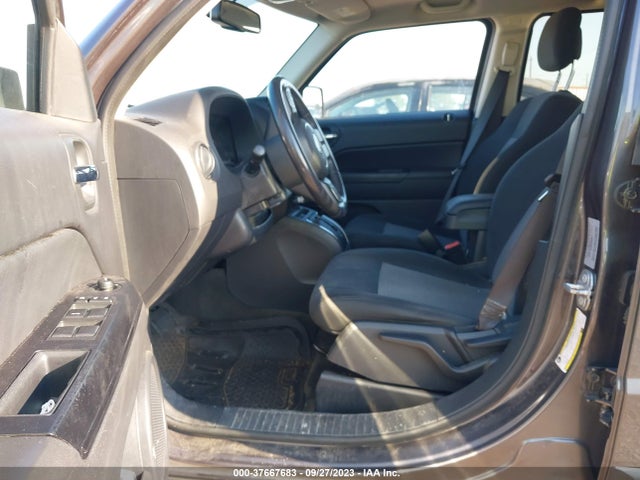 1C4NJRFB7HD159957 Jeep Patriot Latitude