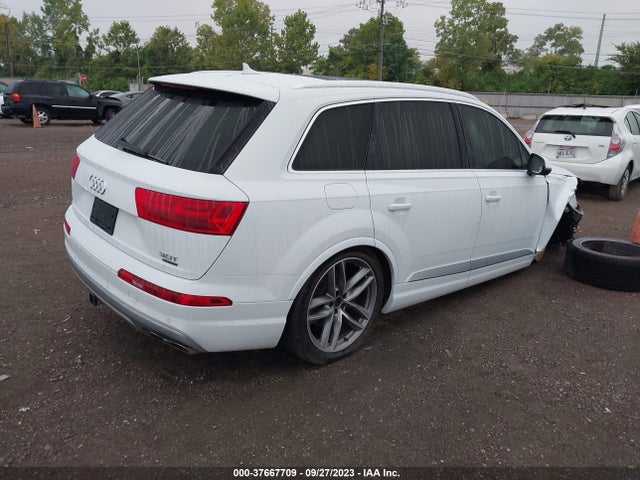 WA1VAAF71JD054537 Audi Q7 Prestige