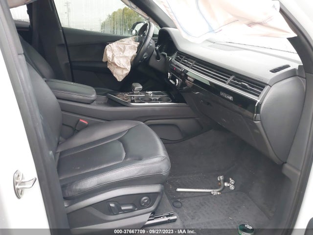 WA1VAAF71JD054537 Audi Q7 Prestige
