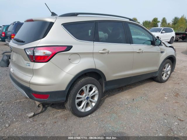 1FMCU9HD6JUA98583 Ford ESCAPE SEL
