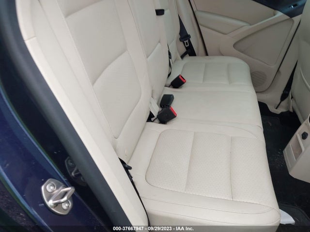 WVGAV7AX2GW600774 Volkswagen TIGUAN SE