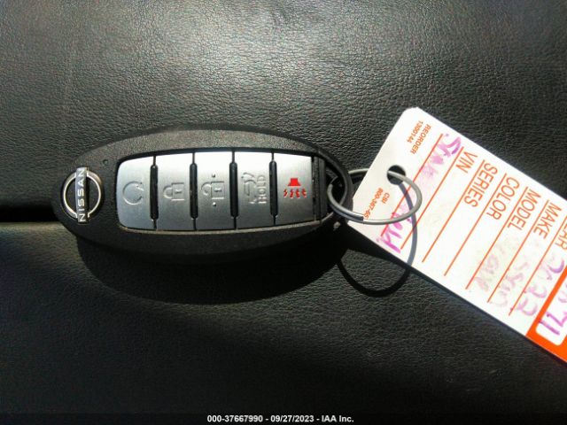 5N1BT3BA8NC717173 Nissan ROGUE SV