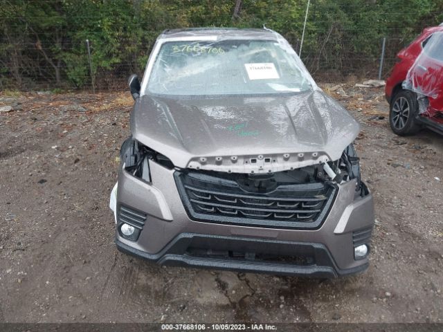 JF2SKAPC8PH472176 Subaru Forester Limited