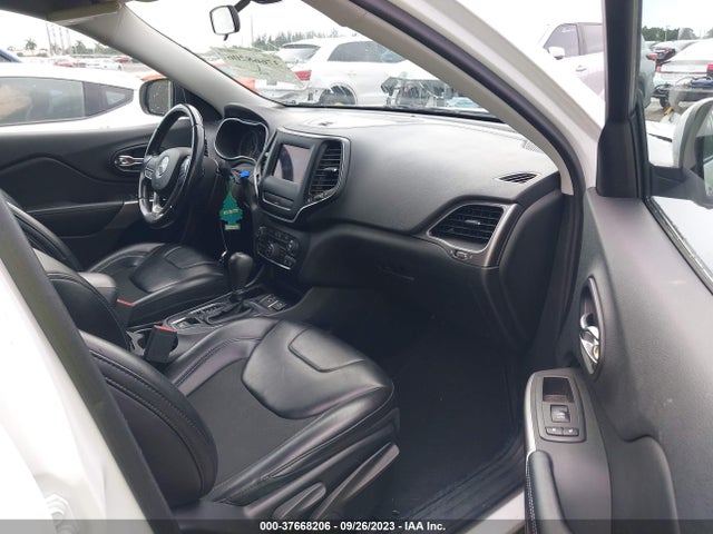 1C4PJLLB7KD111702 Jeep Cherokee Latitude Plus