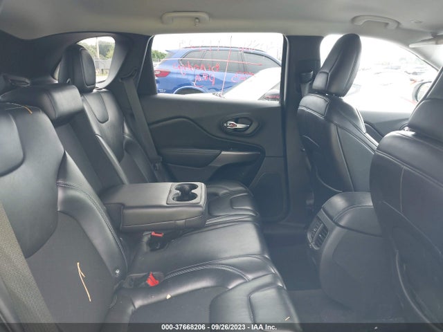 1C4PJLLB7KD111702 Jeep Cherokee Latitude Plus