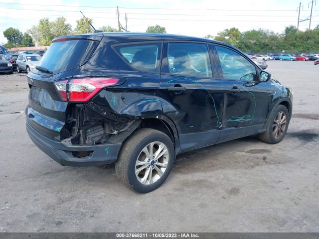 1FMCU0F79HUF00440 Ford ESCAPE S