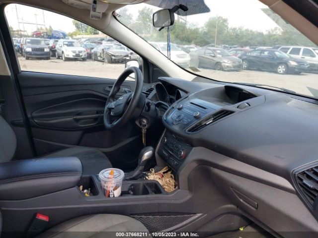 1FMCU0F79HUF00440 Ford ESCAPE S