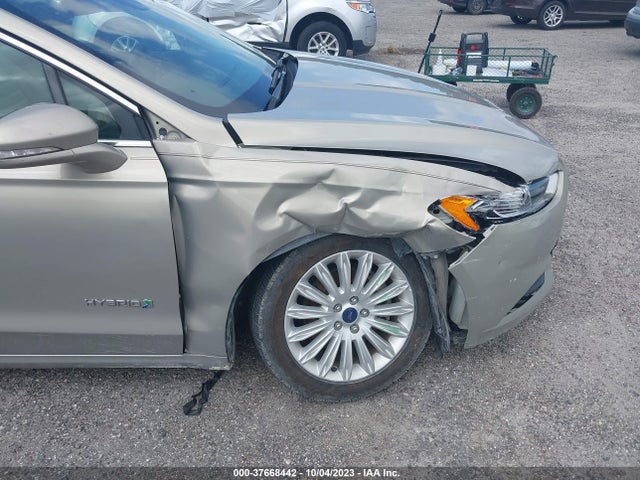 2016 FORD FUSION SE HYBRID VIN: 3FA6P0LU8GR130516