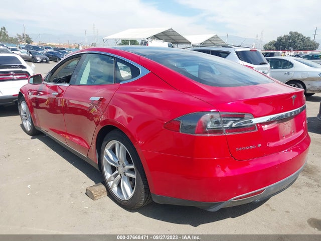 5YJSA1E13GF132386 Tesla Model S 70 Kwh