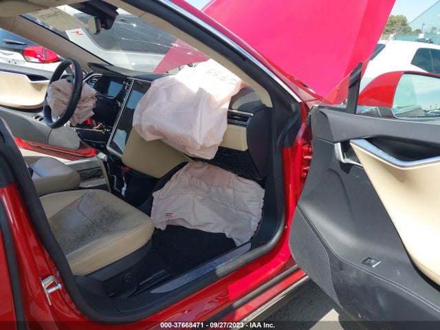 5YJSA1E13GF132386 Tesla Model S 70 Kwh