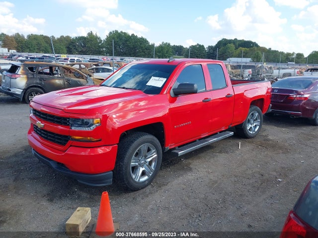Chevrolet Silverado 1500 Custom 2017 1GCRCPEH8HZ100568 Image 2