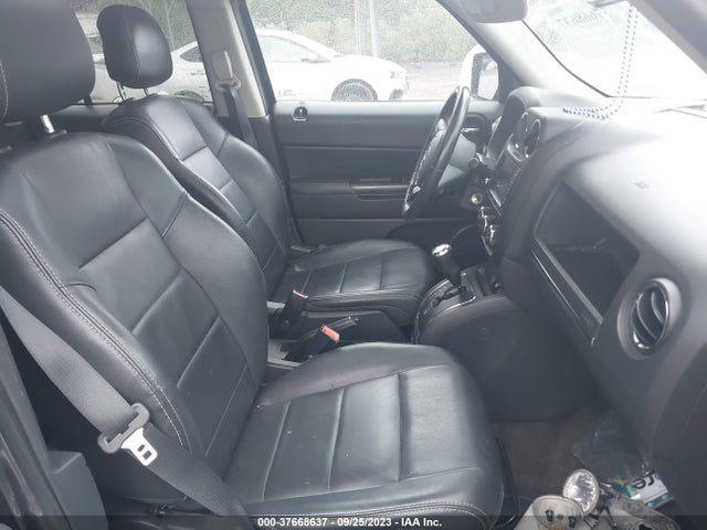 1C4NJPFAXGD699166 Jeep Patriot High Altitude Edition