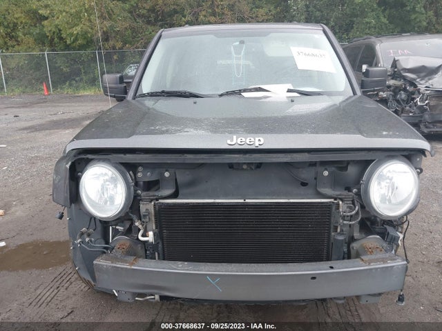 1C4NJPFAXGD699166 Jeep Patriot High Altitude Edition