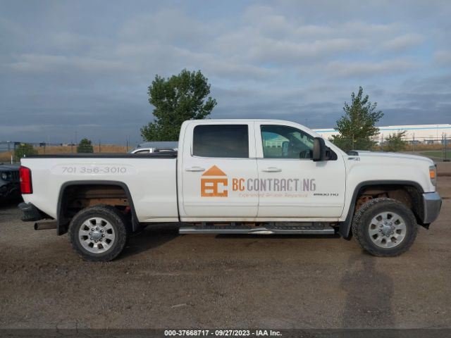 1GT12YE88FF120727 GMC Sierra 2500hd Sle