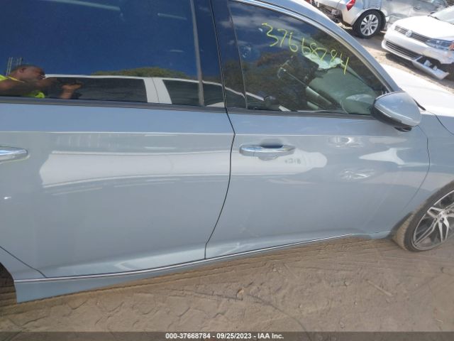 1HGCV2F92MA013978 Honda Accord Sedan Touring