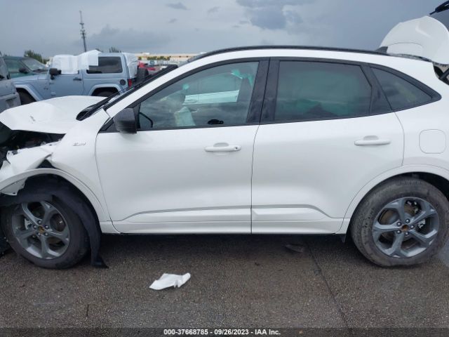 1FMCU0MN9PUA61465 Ford Escape St-line