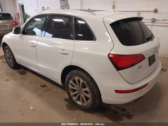 WA1LFAFP2EA039609 Audi Q5 Premium Plus