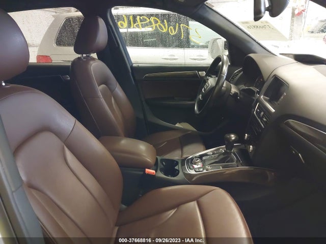 WA1LFAFP2EA039609 Audi Q5 Premium Plus