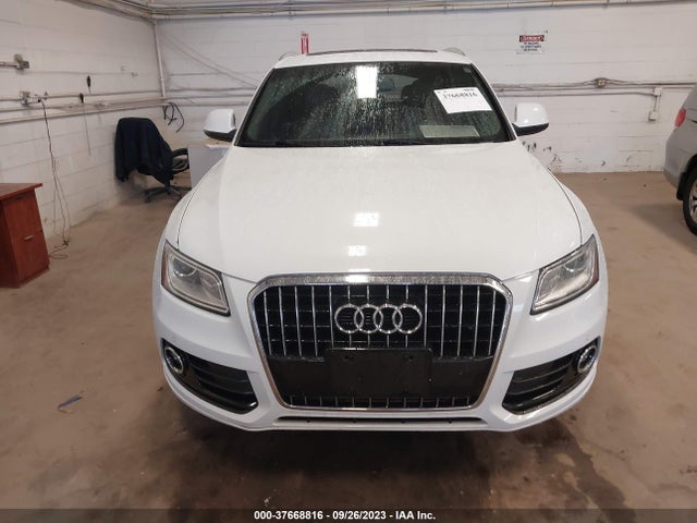 WA1LFAFP2EA039609 Audi Q5 Premium Plus