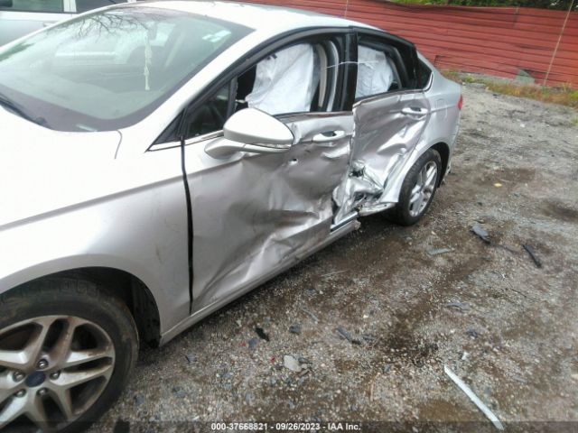1FA6P0H73E5406815 Ford FUSION SE