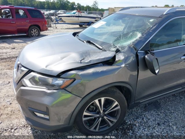 JN8AT2MT8JW462420 Nissan Rogue Sl