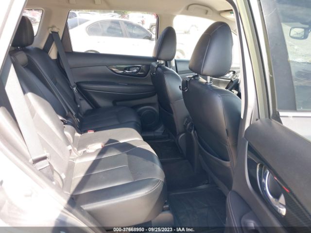 JN8AT2MT8JW462420 Nissan Rogue Sl