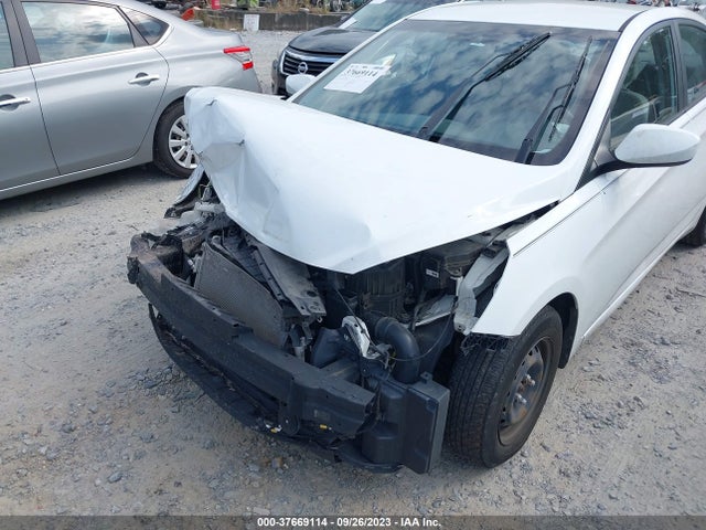 2016 HYUNDAI ACCENT SE VIN: KMHCT4AE3GU971076