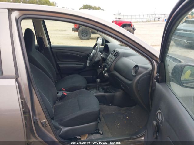 3N1CN7AP0EL815301 Nissan Versa S Plus