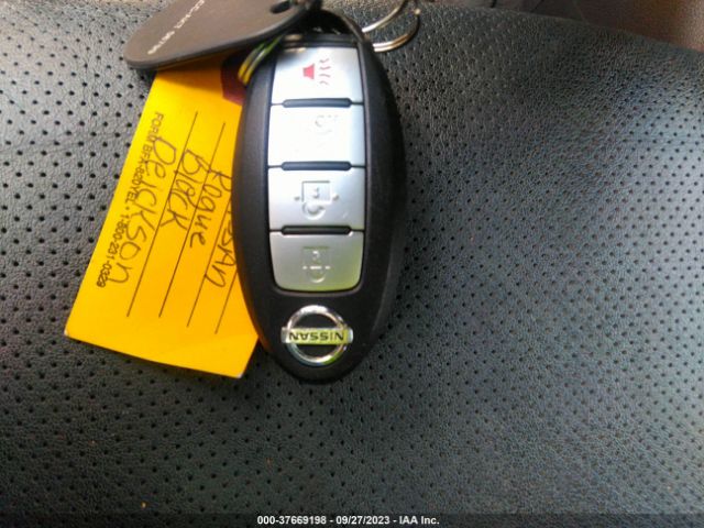 KNMAT2MT5GP715756 Nissan Rogue Sl