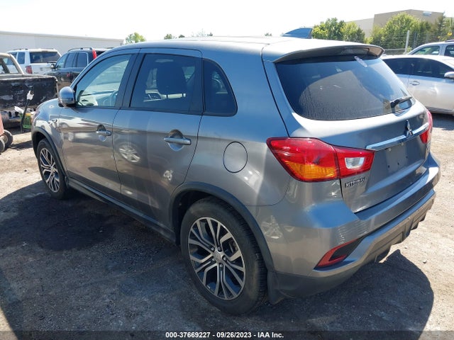 JA4AP3AW4JU019790 Mitsubishi Outlander Sport Se 2.4